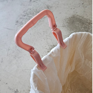 쓰레기통 봉투 고정 클립