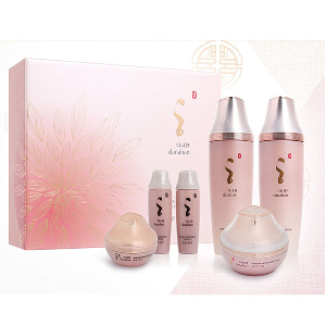 본연의 촉촉한 피부를 되찾는 한방화장품 기획세트